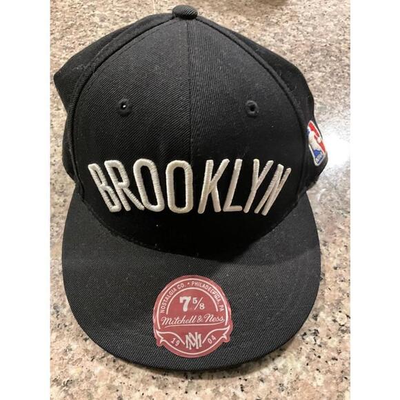 Mitchell‎ & Ness Brooklyn Fitted Hat - Picture 3 of 12